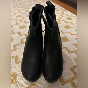 No. 6 clogs size 36